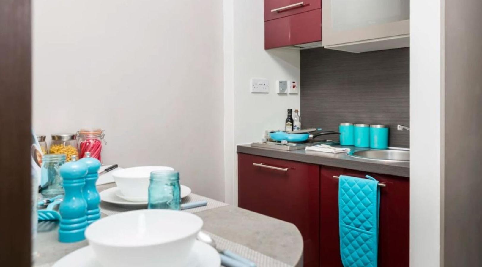 Apartment Student Only - *